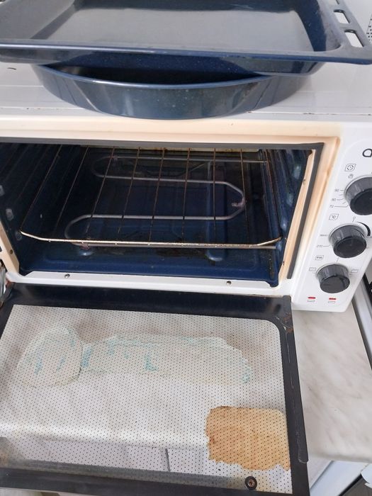 Срочно продам духовку