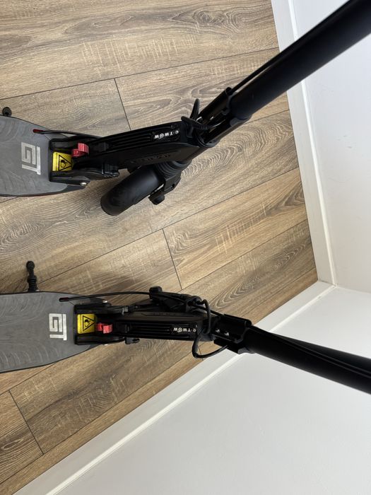 Trotinete electrice Etow GT - foarte putini km