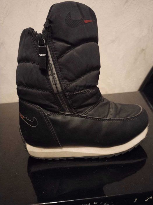 Продаю б/у обувь для мальчика