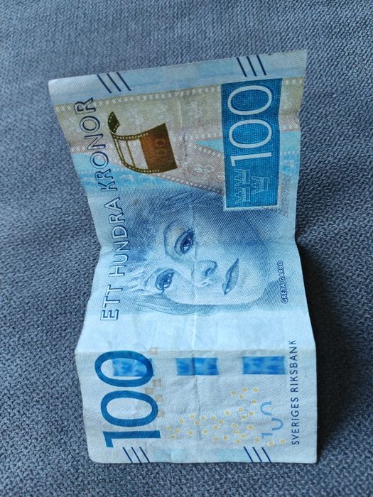 Продавам стари банкноти