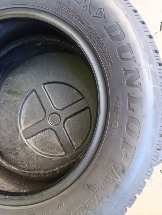 Anvelope de iarnă 215 65 16 Dunlop dot 2020