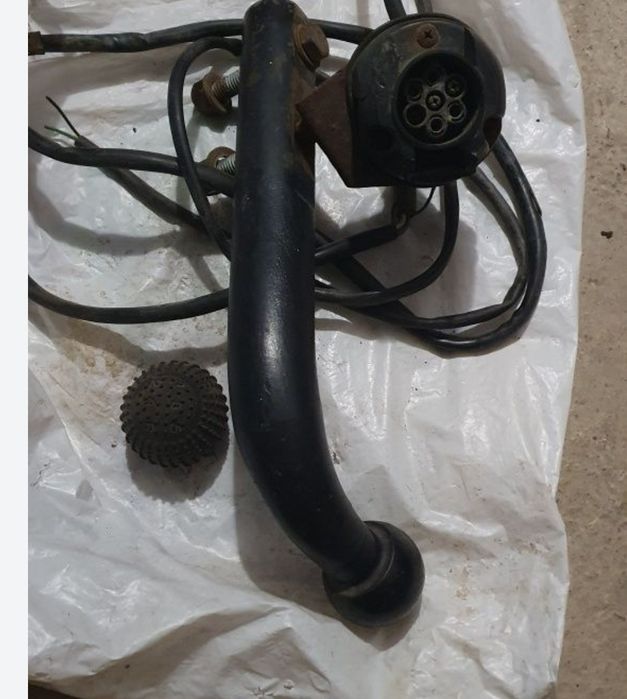 Cârlig remorcare, folosibil cu priză