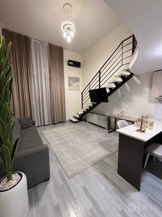 Махтумкули ЕСТЬ Арендатор 800 2/7/15 Новостройка 44м2  ЖК Besh Chinor
