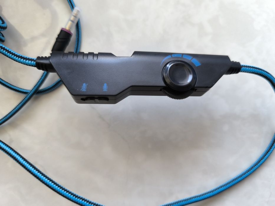 Игровые наушники