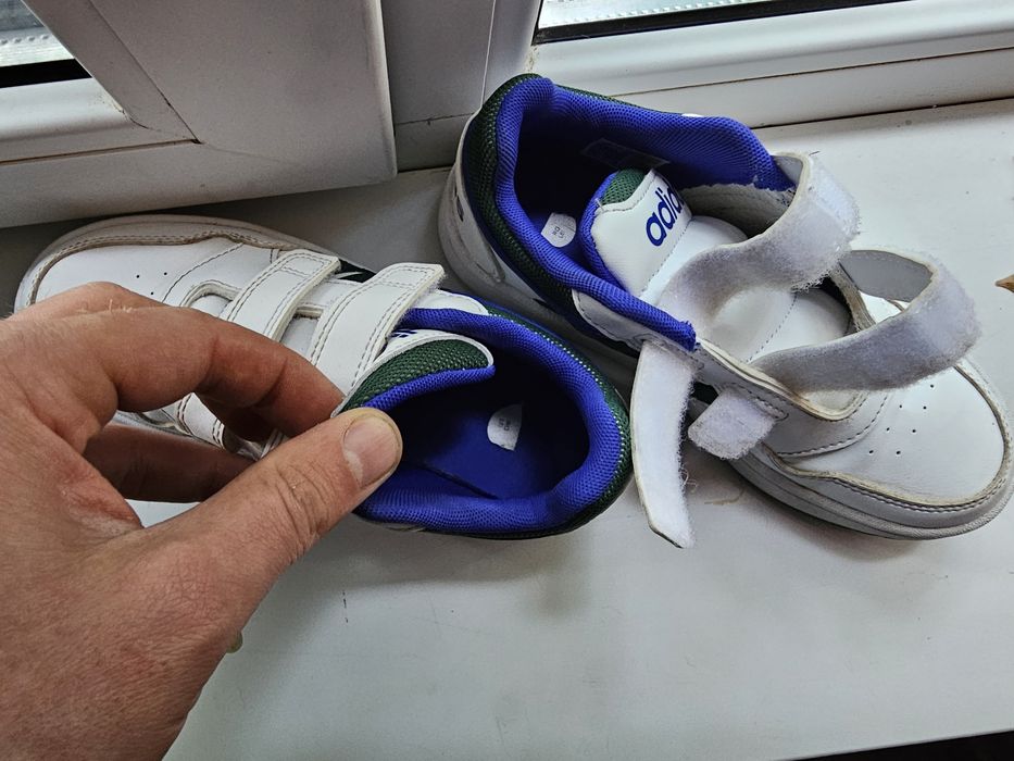 Adidas copii nr 32 , noi.
