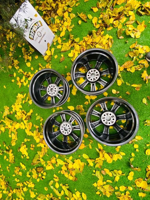 Диски  R19 ORIGINAL тойота//лексус