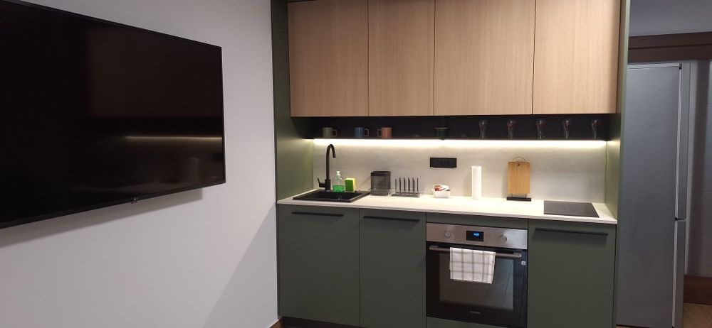 Inchiriez apartament in regim holelier