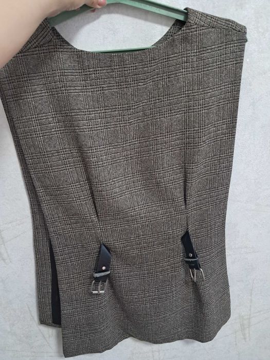 Продам костюм женский