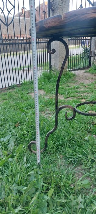 Masa lemn si fier forjat