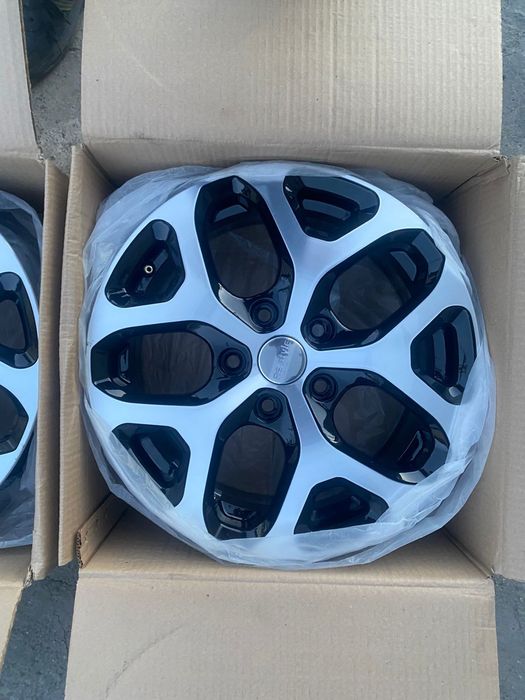 Продам Новые диски р16