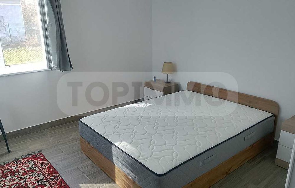 Реновирана едноетажна къща в село Чернооково