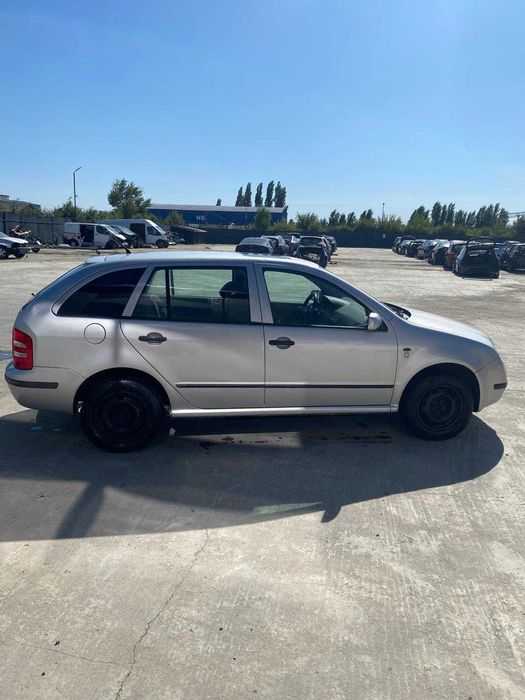 Dezmembrez Skoda Fabia 2002 break 1.4