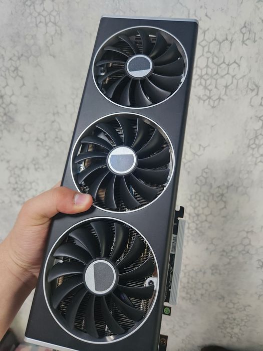 TOP Gaming PC | RX 7900 XTX 24GB 
5 9600X | 32GB DDR5