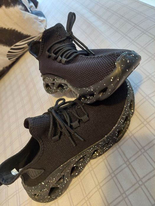 Adidașii Bărbați Noi Nr 42 Foarte Ușori Talpă Spumă Reducere De Preț