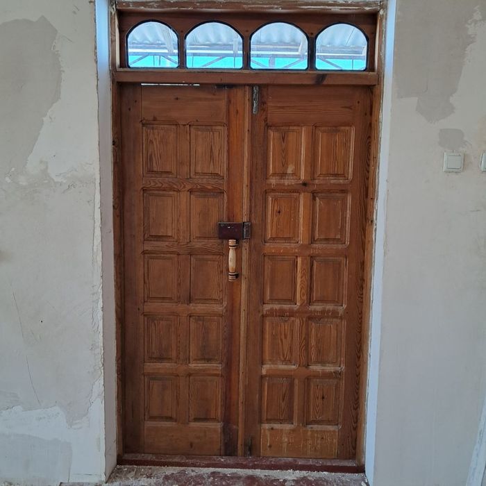 Жарма есик сырткы сатылады