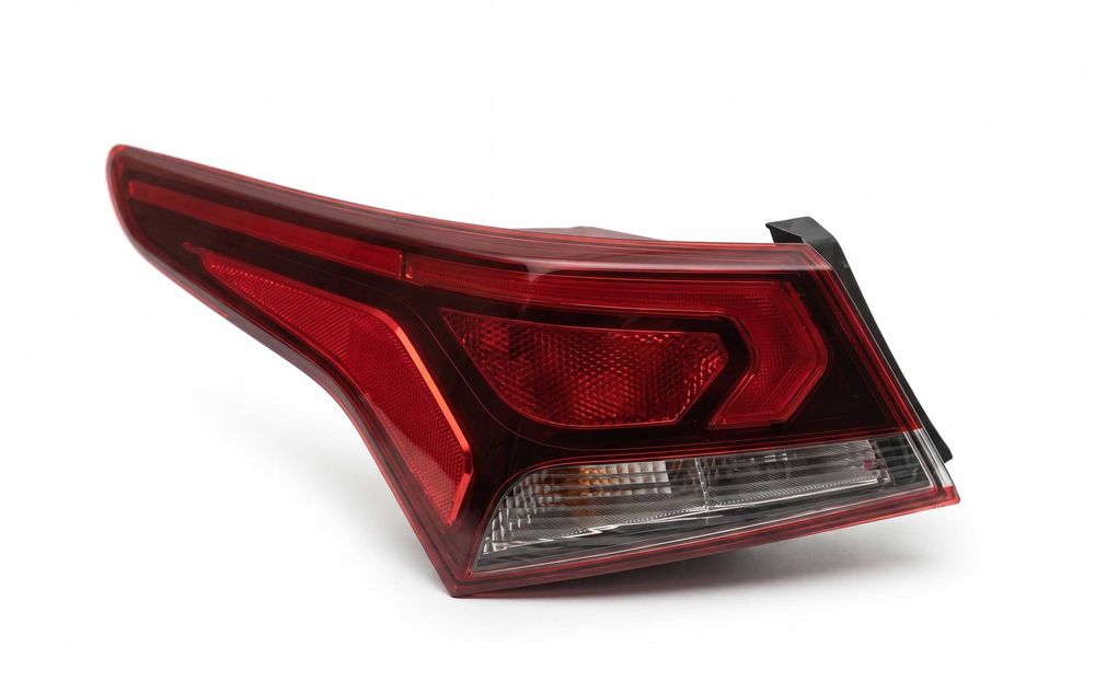 Фонарь задний левого крыла Accent DDTL13 DeliParts 92401H5000