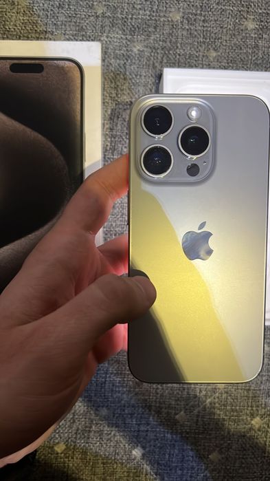 Iphone 15 pro 256gb 82%
