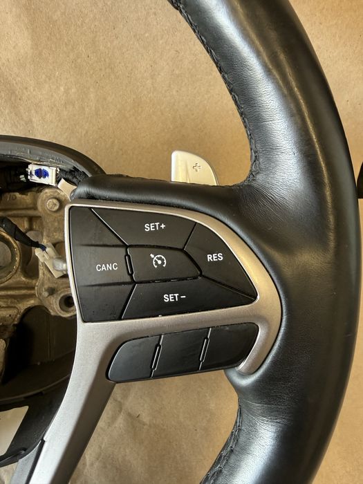 Волан за Jeep Grand Cherokee 2014-2018 ( Пера \ Мулти )