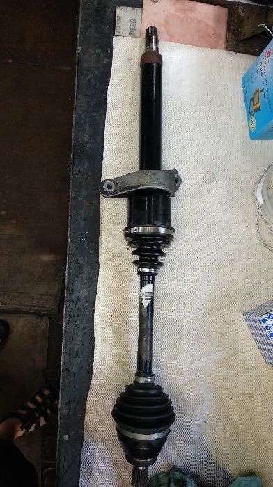 Дясна полуоска Мини Купър 2007-2013 за автоматична кутия