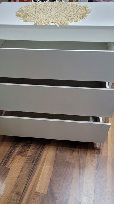 Шкаф для белья новый