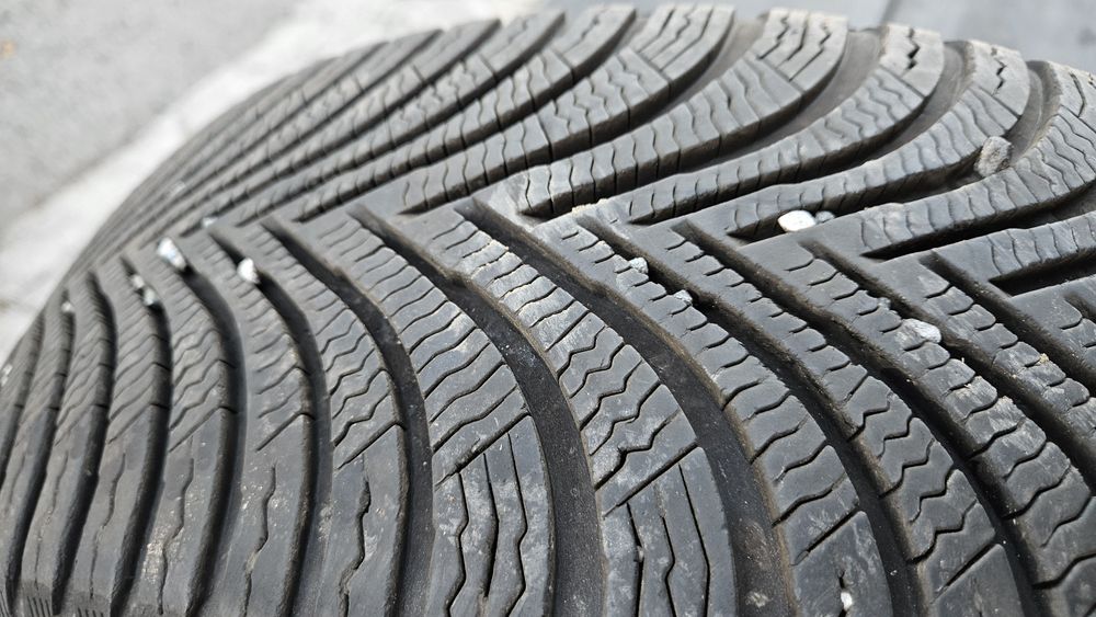 4бр гуми 215 60 16 мишелин