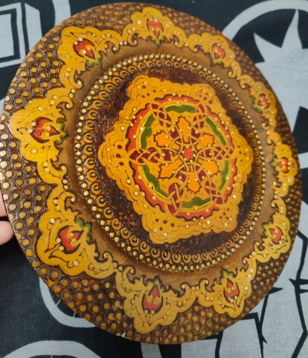 Farfurie decorativa din lemn