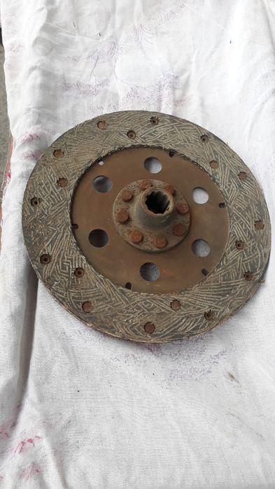 Disc ambreiaj 445
150lei
Disc ambreiaj Tract