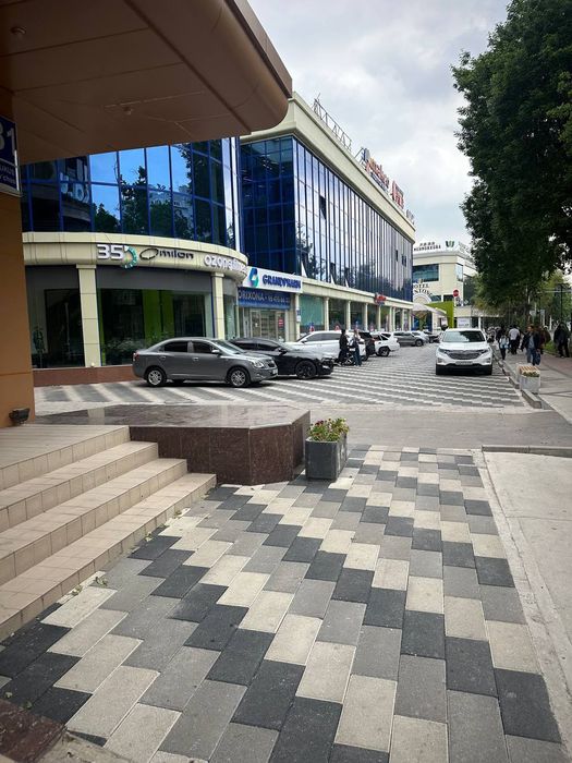 Аренда коммерческое помещение.  Нукусская улица