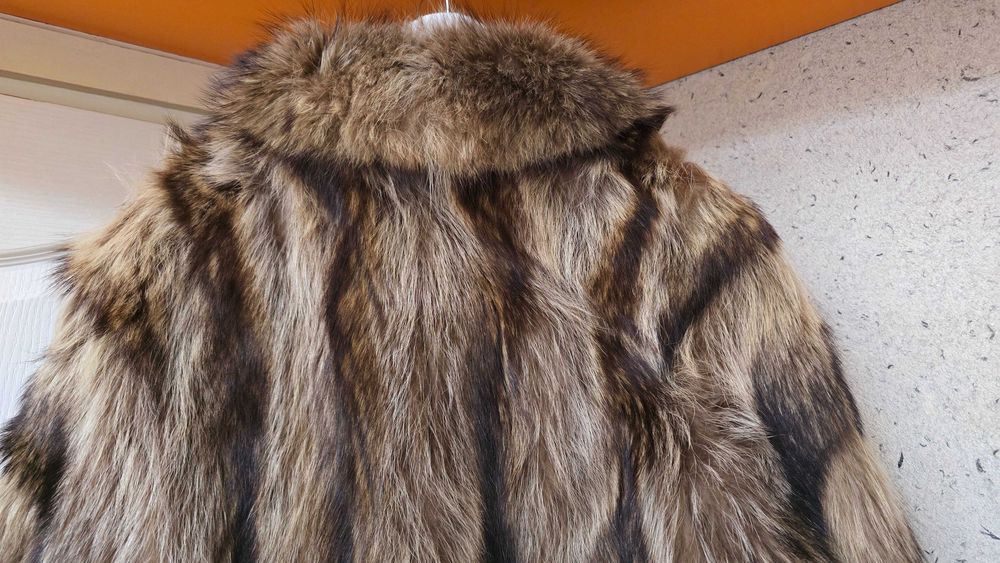 Дамско палто естествен косъм размер М-Л