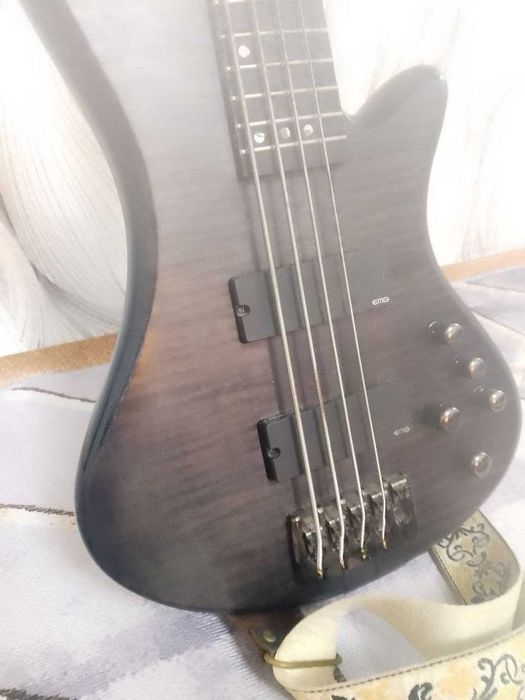 Бас Schecter Stiletto STUDIO-5