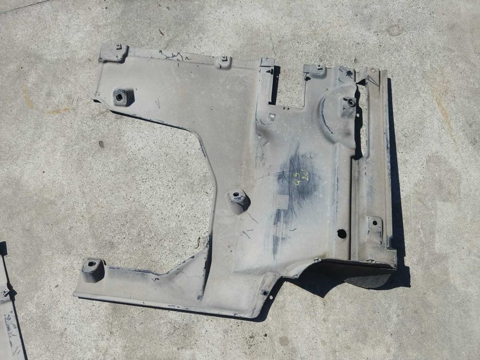 scut capac aparatoare dreapta spate 2.0 tdi audi q5 sq5 fy 4x4 2020 80a825216a