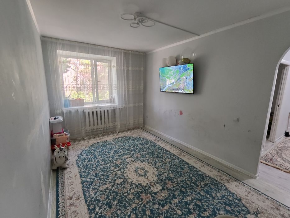 Срочно продам 2 х комнатную квартиру