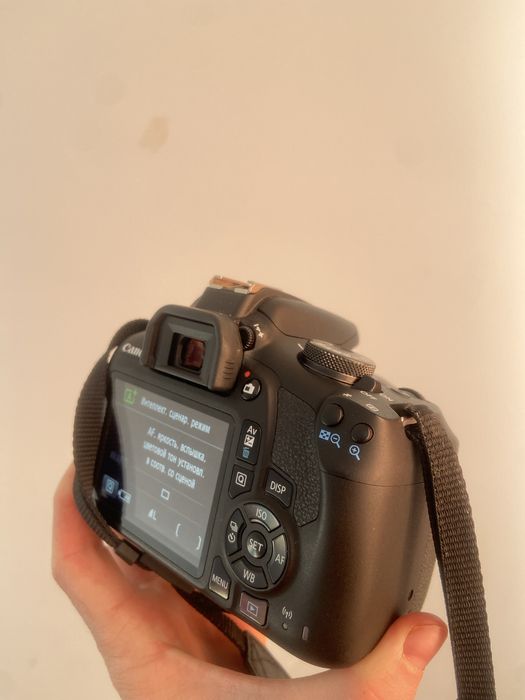 Canon eos 2000d сатылады