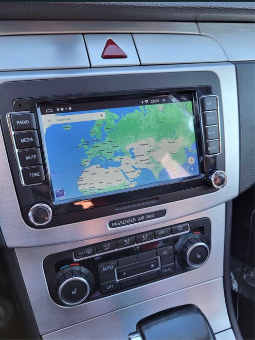 Vand navigatie dedicata Volkswagen/Skoda/Seat cu Carplay Wireless si AA, ambeintale qled