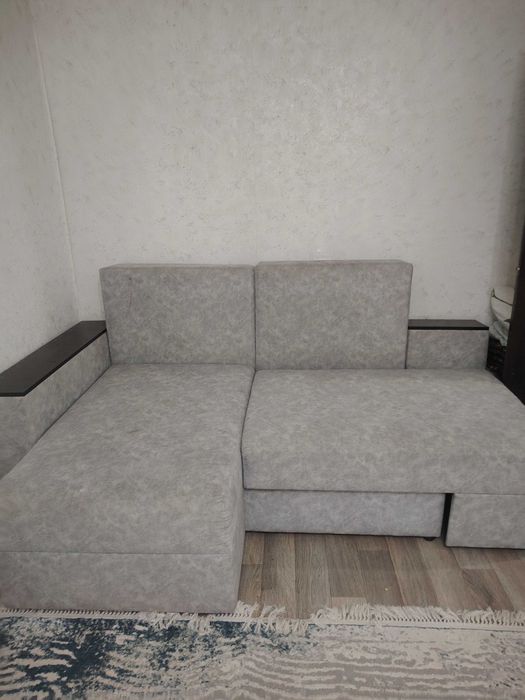 Диван продаётся Срочно