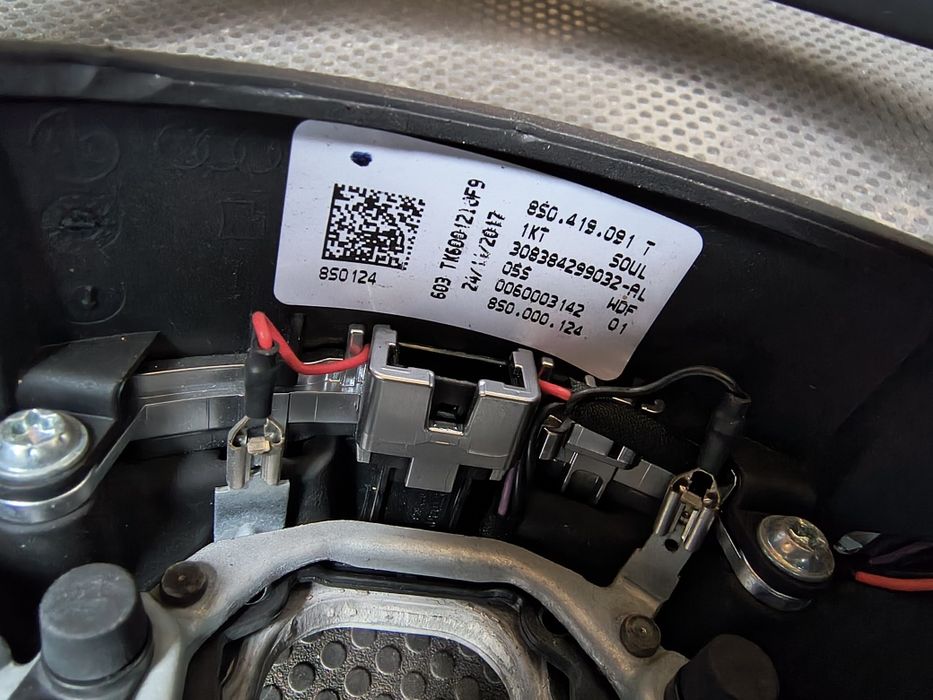 Volan Audi TT TTS RS Mk3 8S 8S0419091T