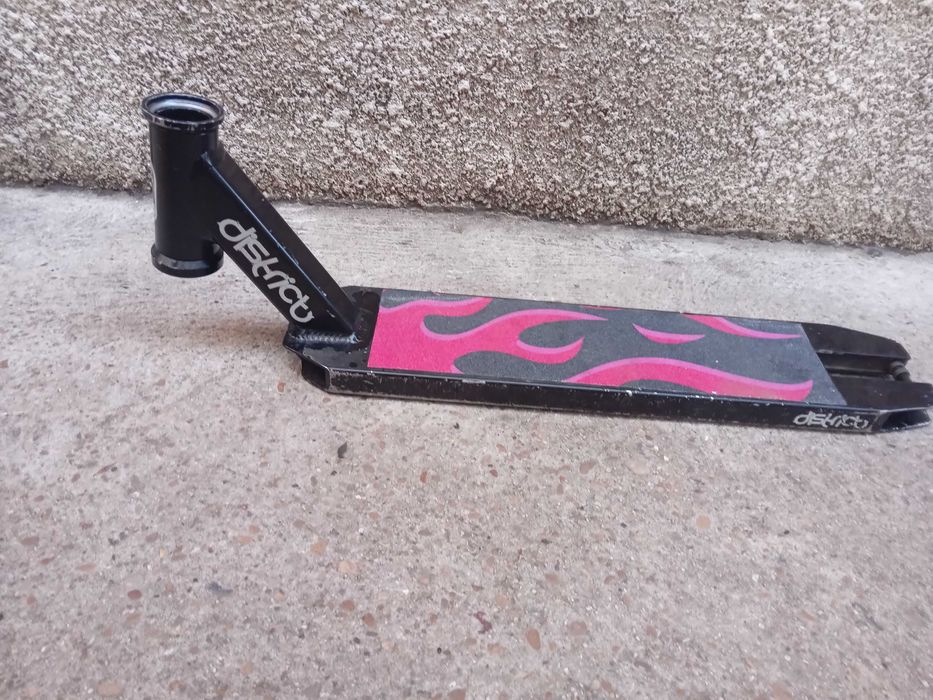 Deck trotineta freestyle