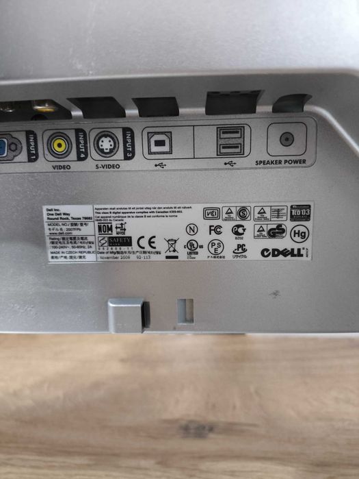 Монитор за настолен компютър Dell 2007FPB 20 инча и тонколона