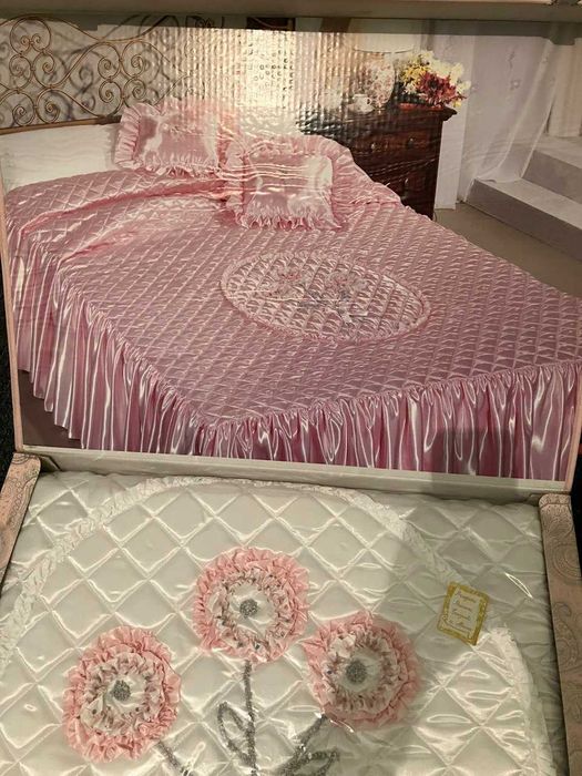 новое дневное покрывало (пр-ва Италия). В оригинальной упаковке