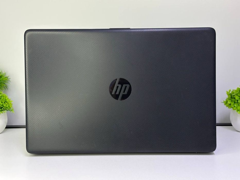 Ноутбук HP Ryzen 5-3500
