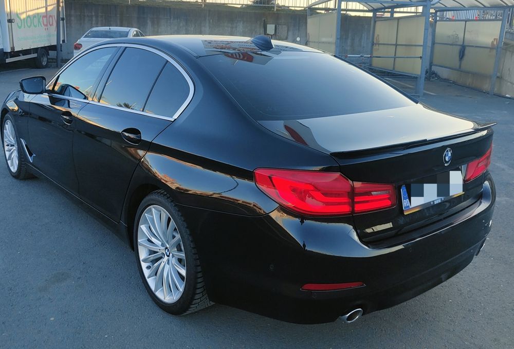 BMW 520d G30 2017 Automată • Navi Mare • Piele Încălzită • Bord Digita