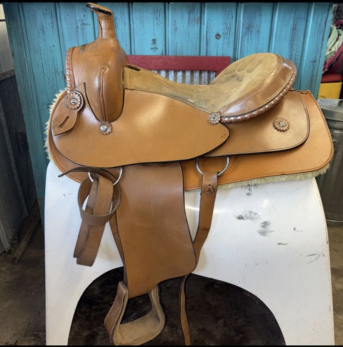 Ковбойское вестерн седло