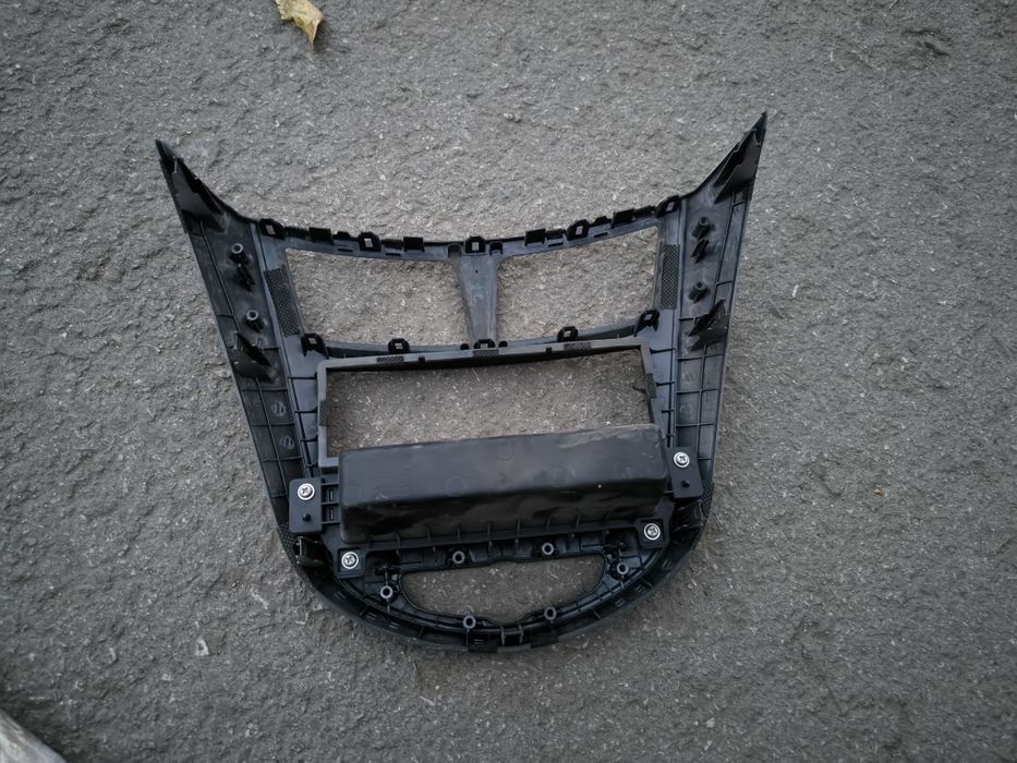 Рамка магнитолы Accent Solaris 2011 по 2016