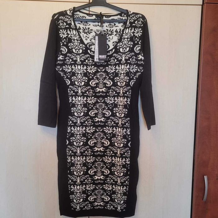 MARX чисто нова маркова рокля