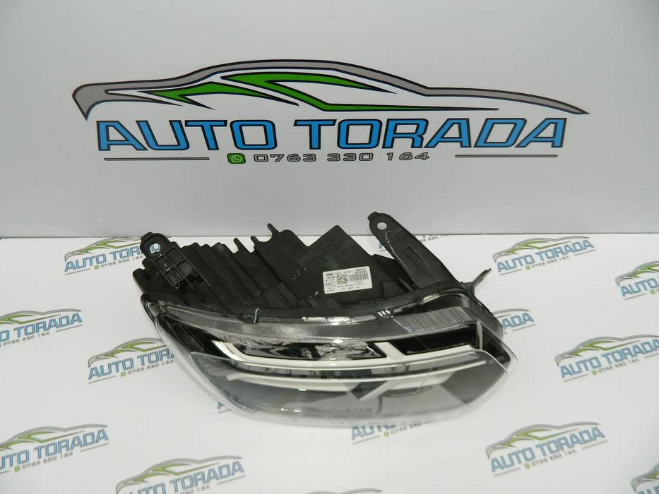 Far dreapta Dacia Duster 2 facelift an 2021 2022 2023 2024 cod 260106194R