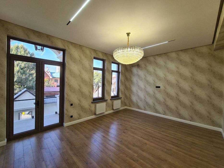 Продам ЕвроДом ул.Никитина 2,3 сотки