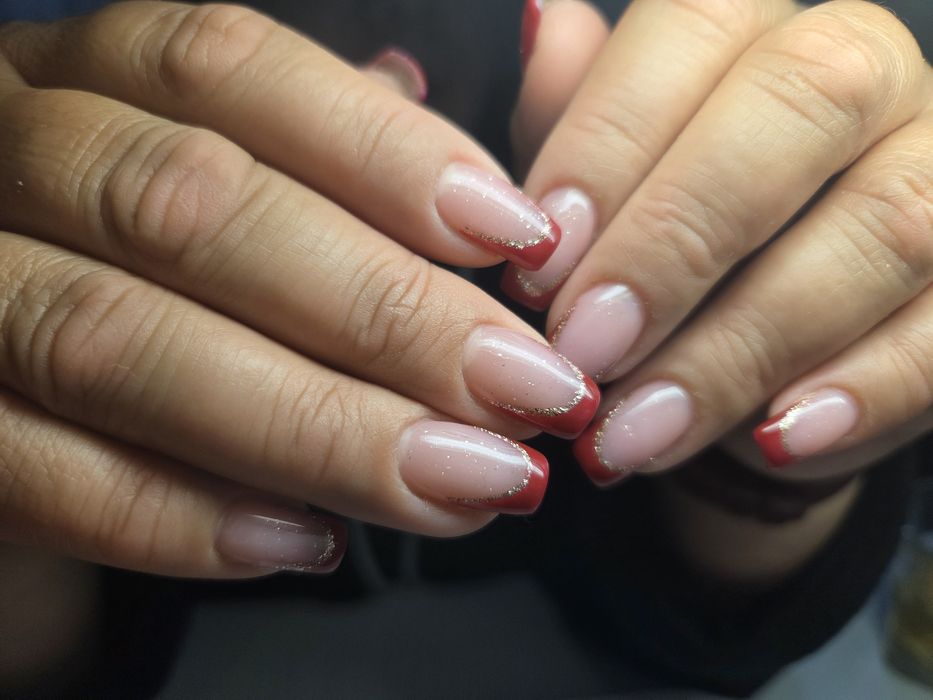 Наращивание ногтей