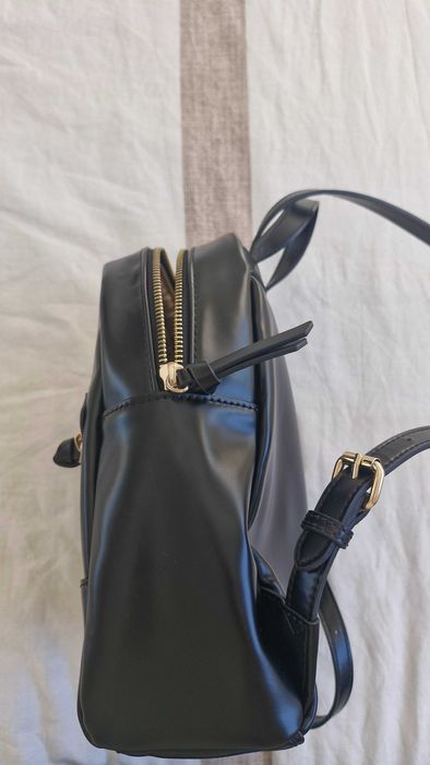 Оригинална чанта Guess