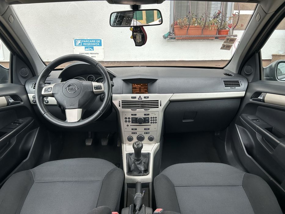 Opel Astra H/2008/Stare buna