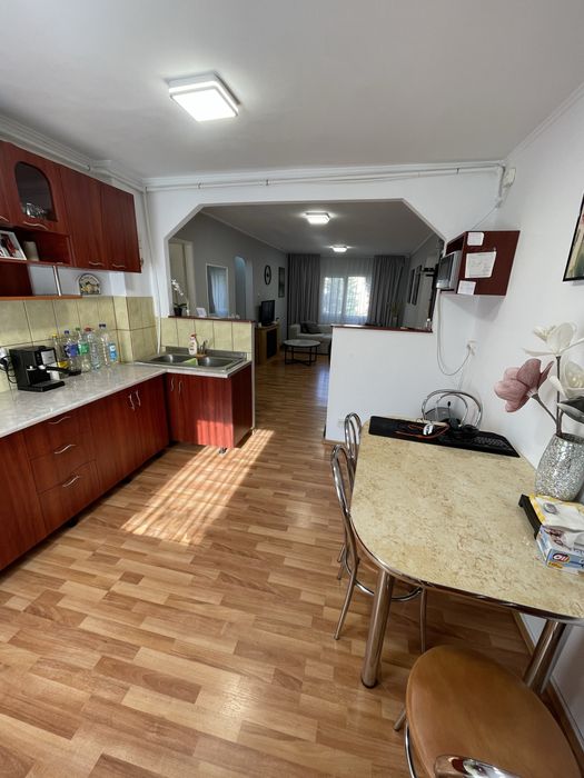 Apartament superfinisat cu 4 camere